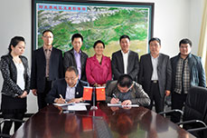 金年会(金字招牌,信誉至上)与新疆阿克苏红旗坡农场签署合作协议 金年会(金字招牌,信誉至上)与新疆阿克苏红旗坡农场签署合作协议